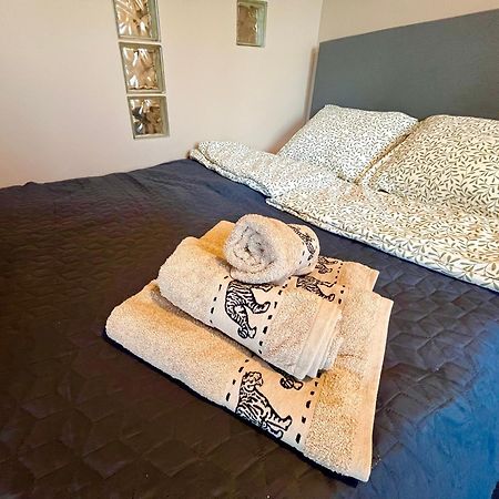 ורשה Apartament Roentgena 16 Przy Centrum Onkologii I Klinice Novum מראה חיצוני תמונה