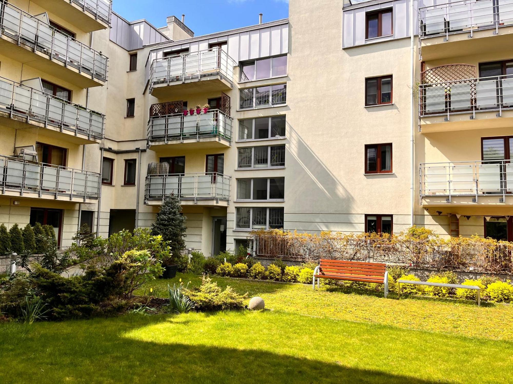ורשה Apartament Roentgena 16 Przy Centrum Onkologii I Klinice Novum מראה חיצוני תמונה