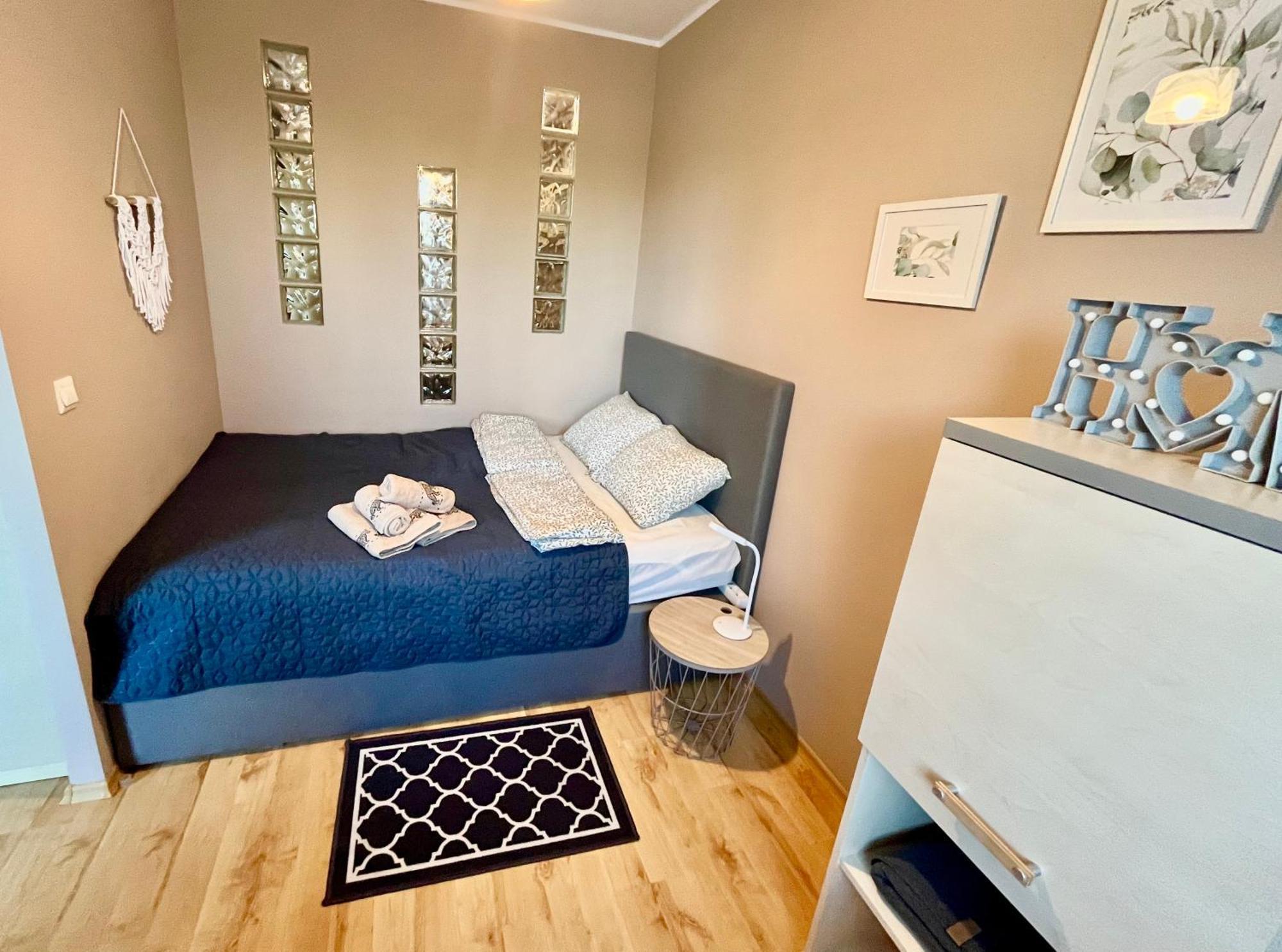 ורשה Apartament Roentgena 16 Przy Centrum Onkologii I Klinice Novum מראה חיצוני תמונה