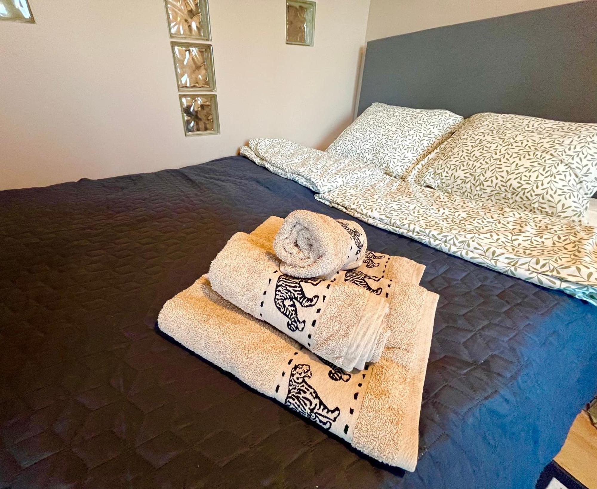 ורשה Apartament Roentgena 16 Przy Centrum Onkologii I Klinice Novum מראה חיצוני תמונה